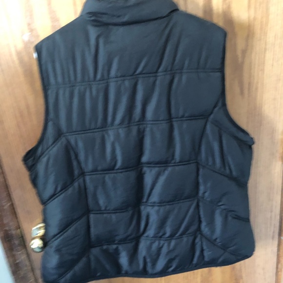 Black winter vest - Picture 4 of 4